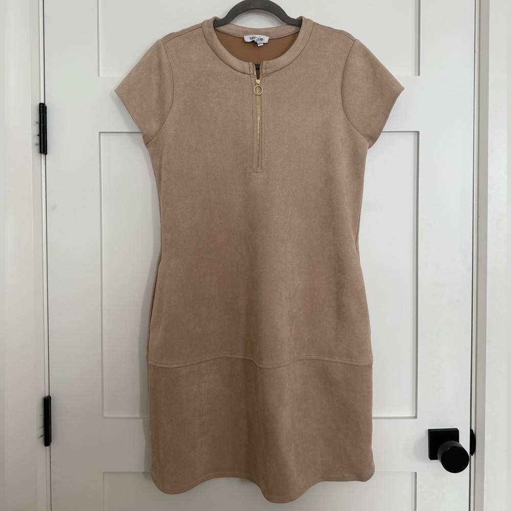 Kensie Zip Mock Neck Short Sleeve Sheath Dress